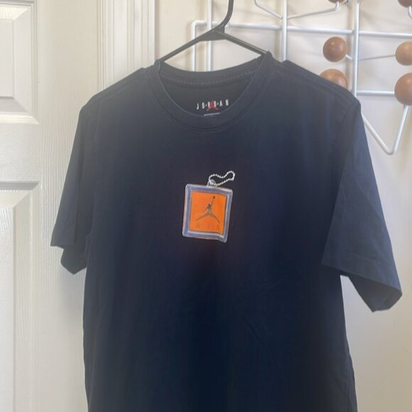 Air Jordan - Classic Jump Man Vintage Style Short Sleeve Shirt - Black - M - Picture 2 of 10